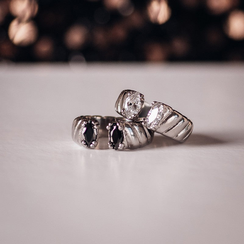 Anillo iXXXi Fame Adore Negro