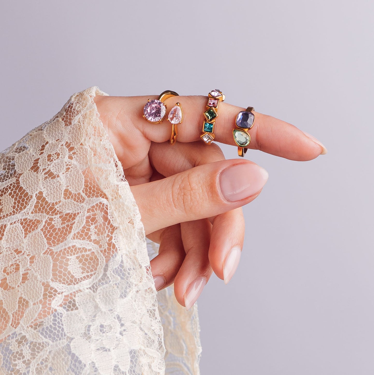 La fama de iXXXi florece