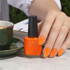CND VINYLUX Picnic de paletas - #381