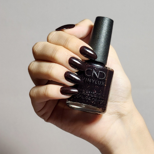 CND VINYLUX BOTÁNICA MÁGICA Colección Invierno 2023